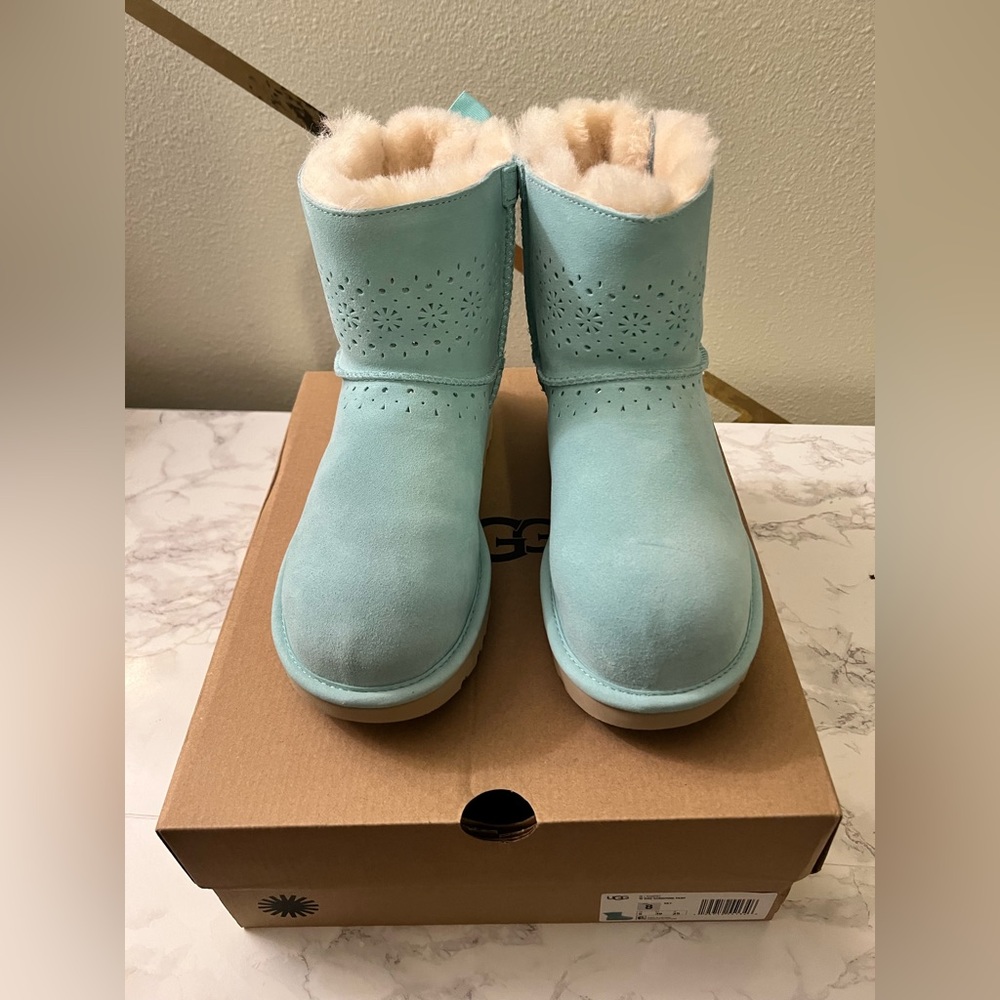 UGG | Dae Sunshine Perf
